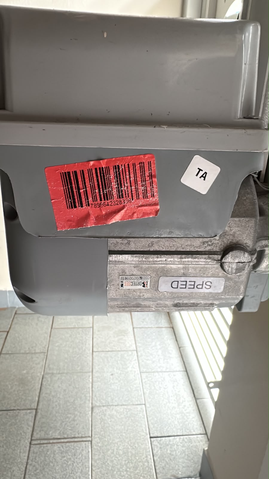 Foto real de atendimento de motor de portão automático