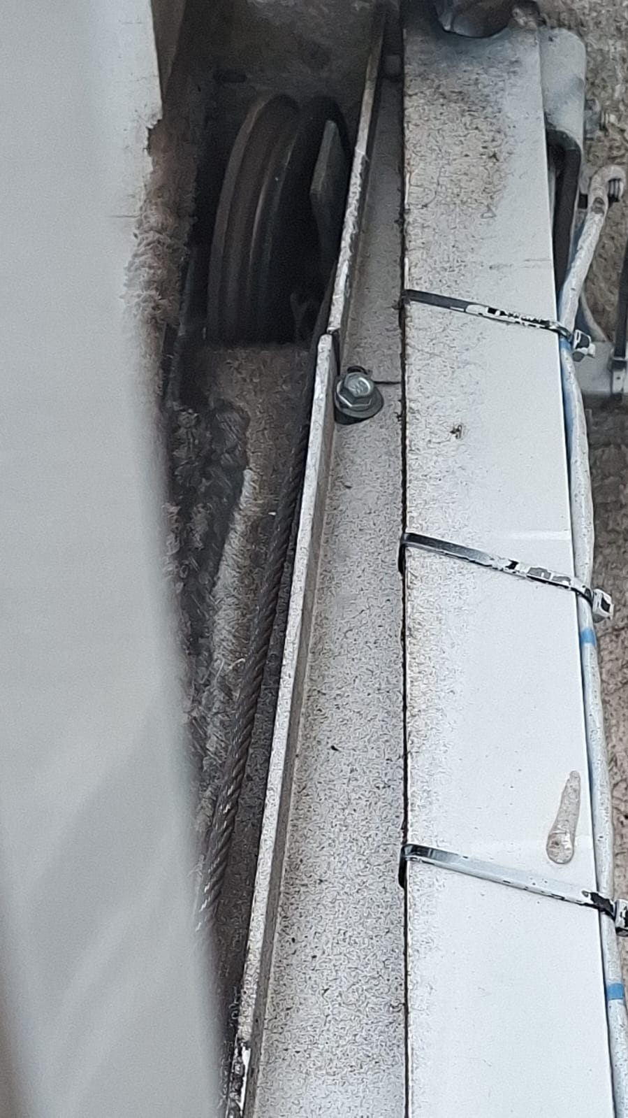 Foto real de atendimento de motor de portão automático