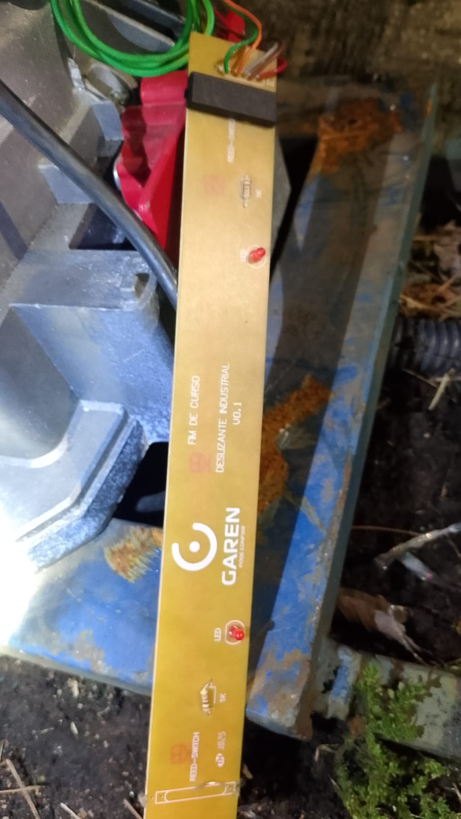 Foto real de atendimento de motor de portão automático