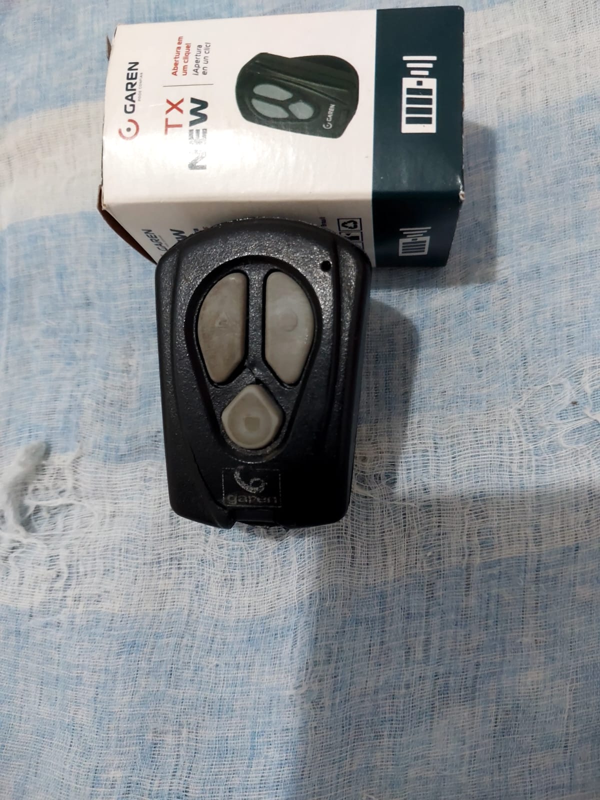 Foto real de atendimento de motor de portão automático