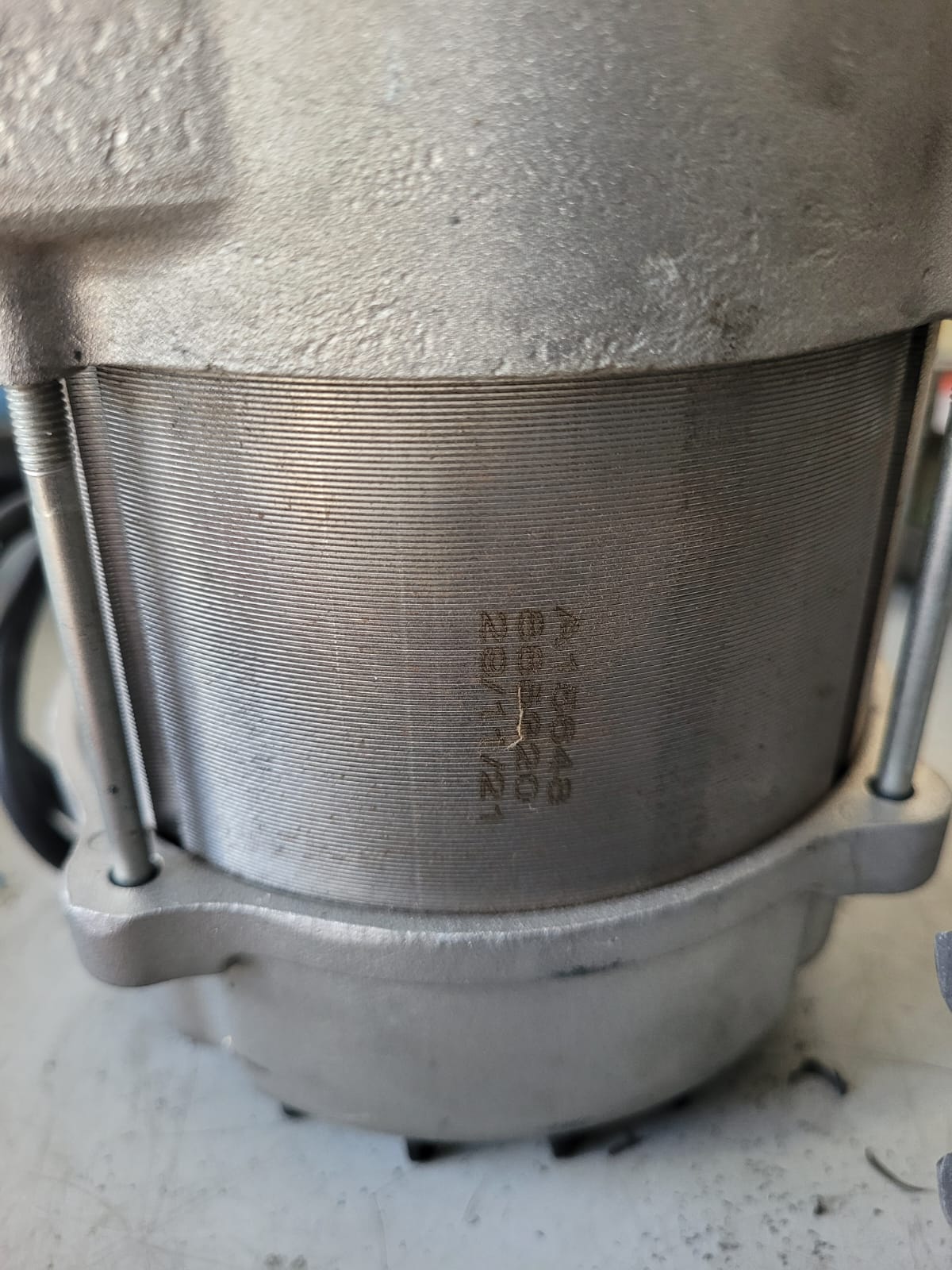 Foto real de atendimento de motor de portão automático