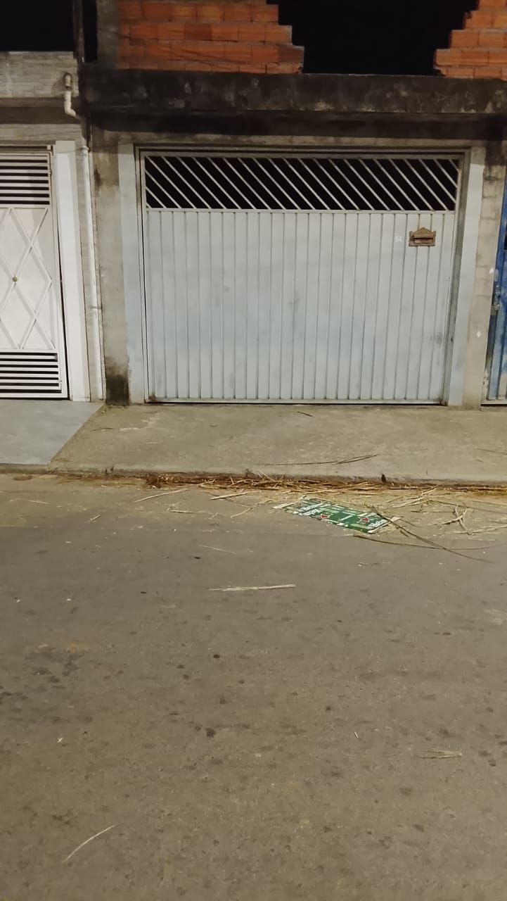 Foto real de atendimento de motor de portão automático